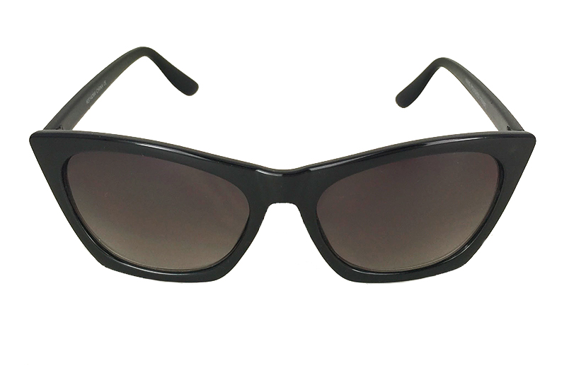 Zwart Cateye (Kattenogen) zonnebril met rand.