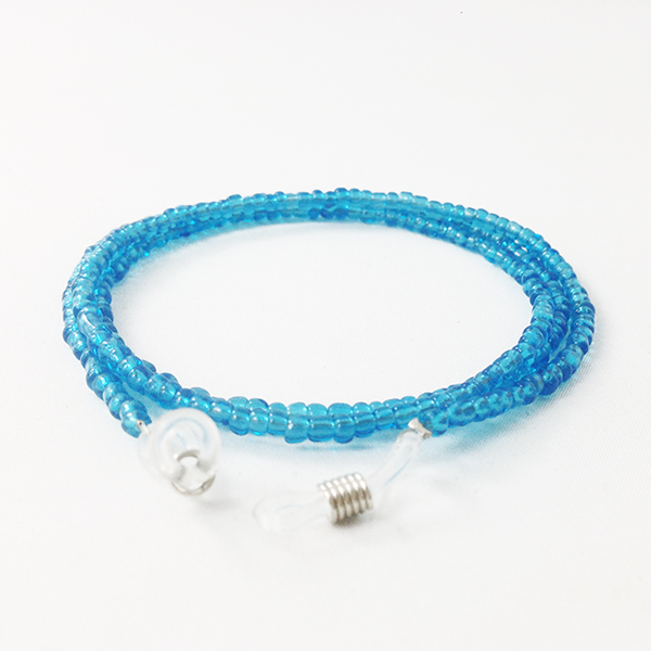 Brillenkoord met parels in lichtblauw / turquoise 