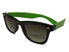 Zwarte wayfarer met neon groen - Design nr. 566